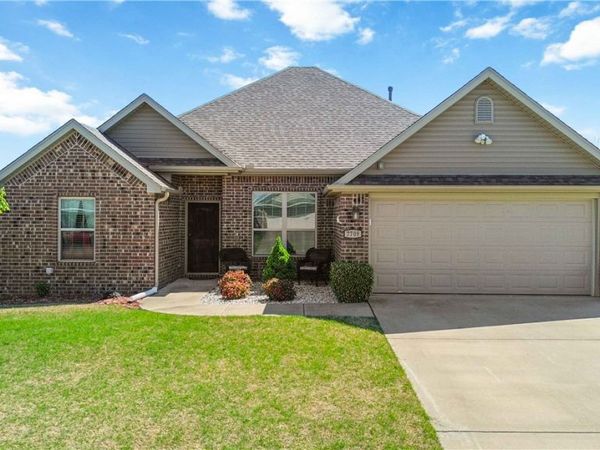 7709 Brooklyn Avenue, Springdale, AR 72762