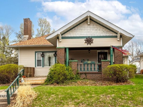 2633 Grand Avenue , Davenport, IA 52803
