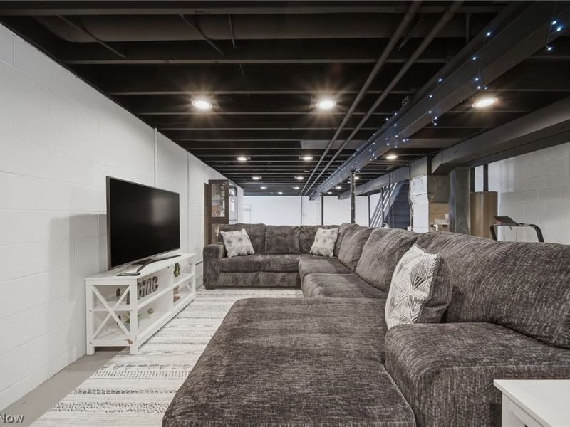 9226 Lisbon Street E, East Canton, OH 44730 Photo 32