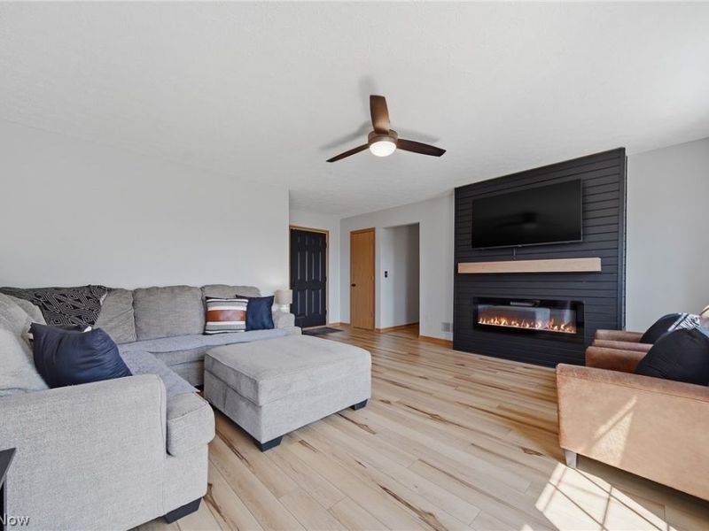 9226 Lisbon Street E, East Canton, OH 44730 Photo 8