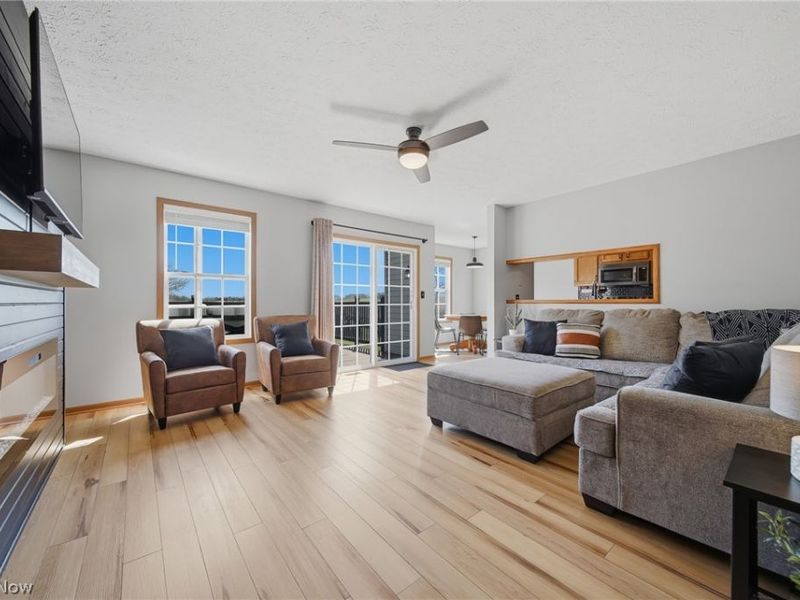 9226 Lisbon Street E, East Canton, OH 44730 Photo 9