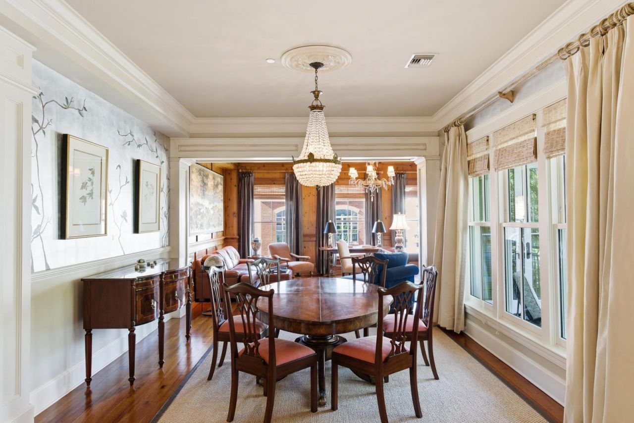 1 Vendue Range Photo 13