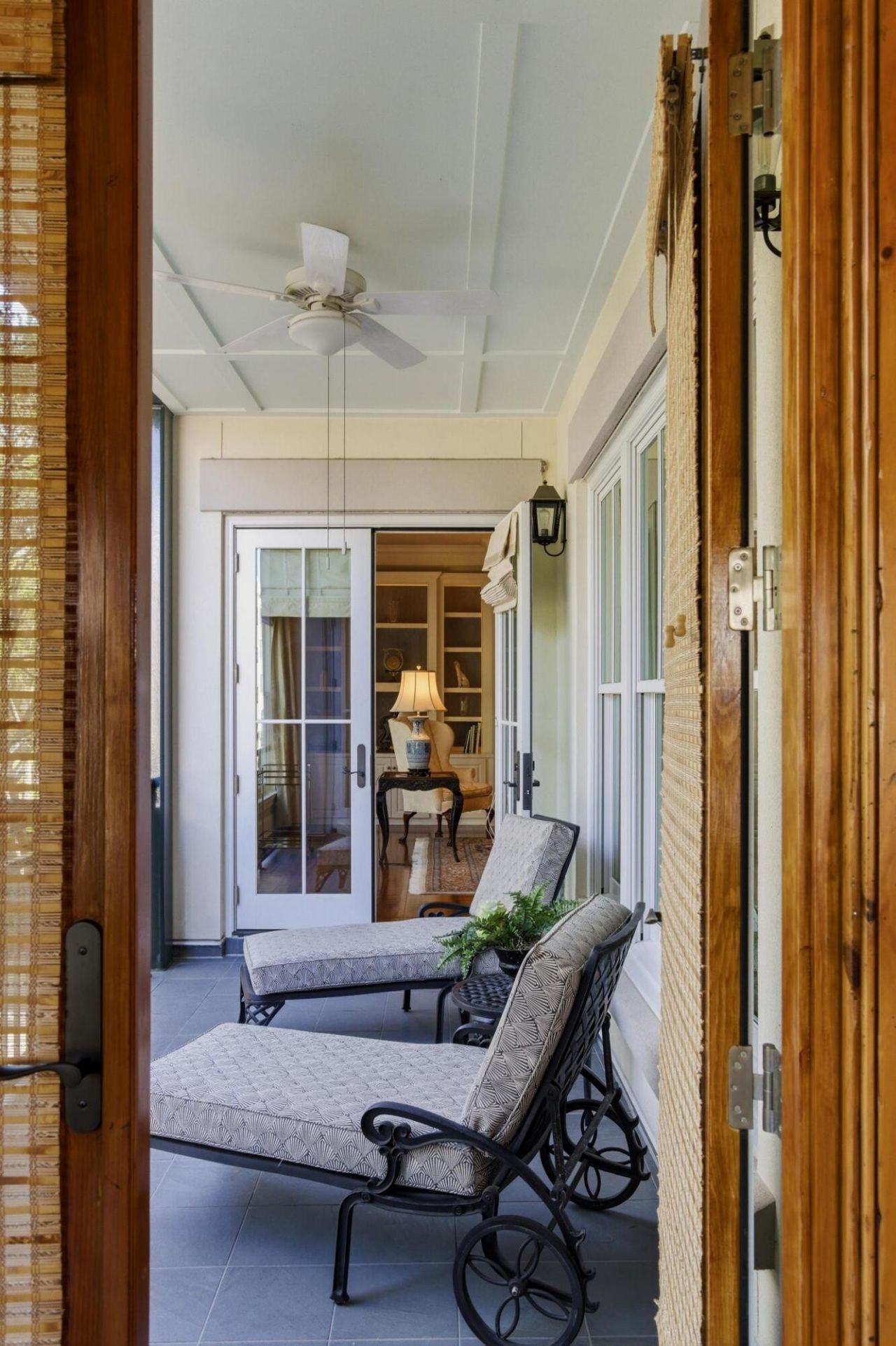 1 Vendue Range Photo 17