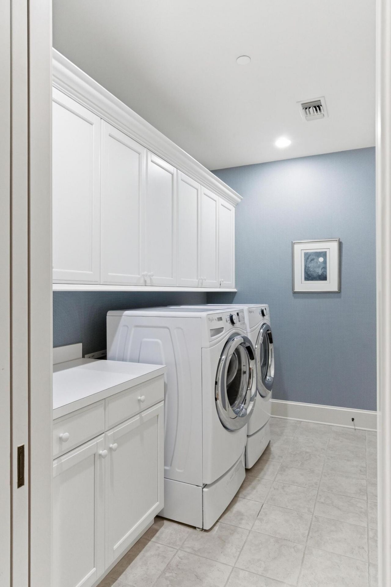 1 Vendue Range Photo 44