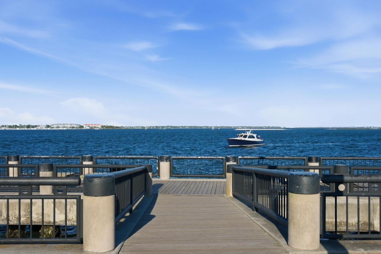 1 Vendue Range Photo 54