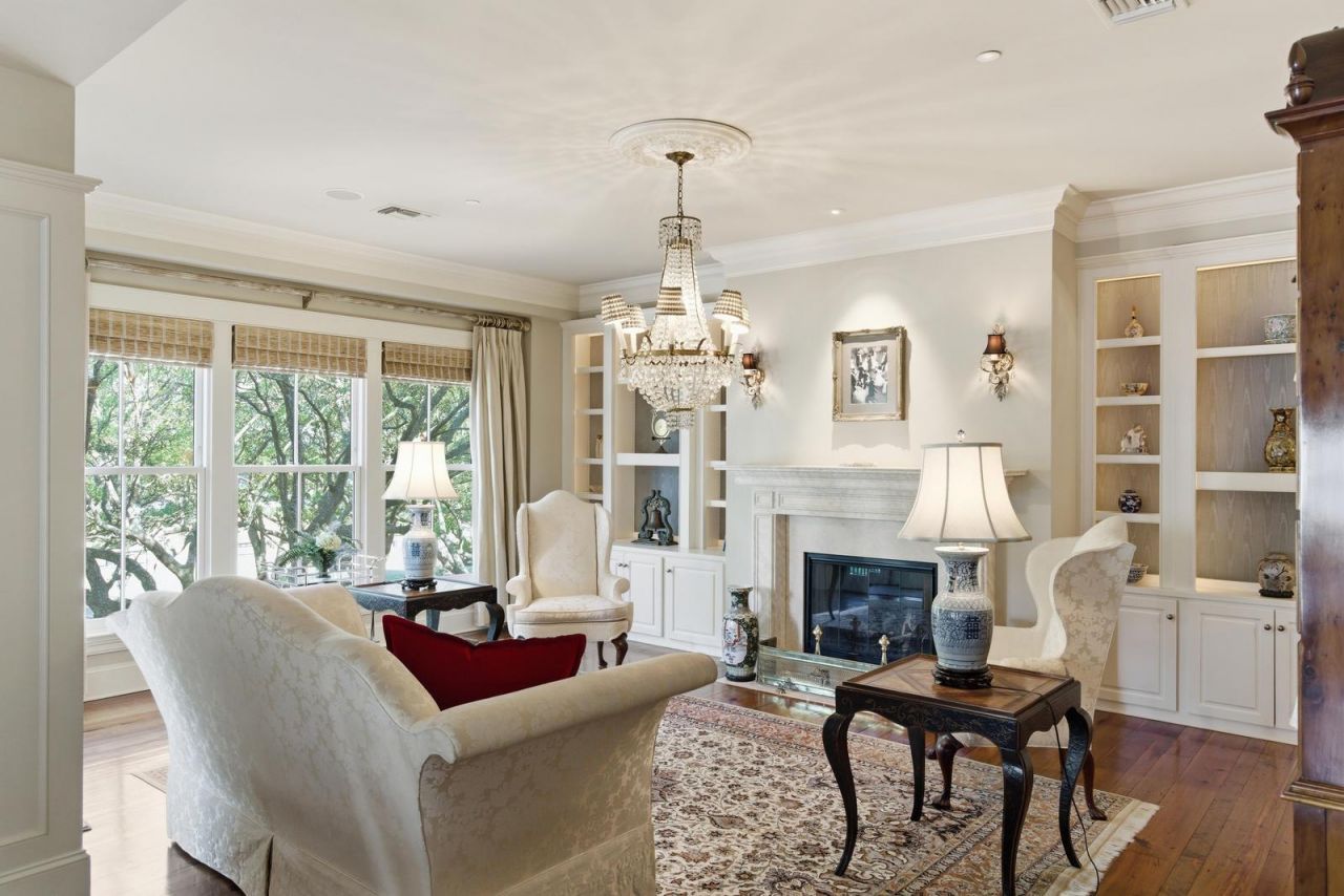 1 Vendue Range Photo 7