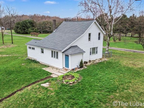 8753 Wabasis Avenue NE, Greenville, MI 48838