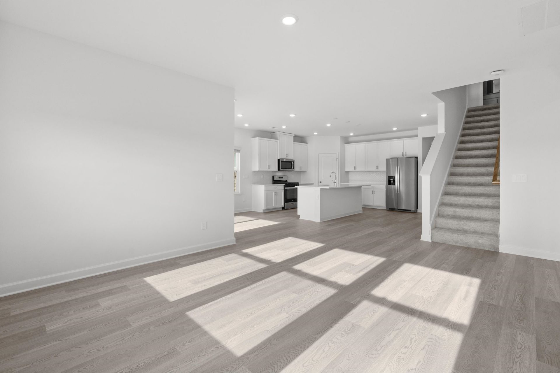 8212 Essence Dr. Photo 12