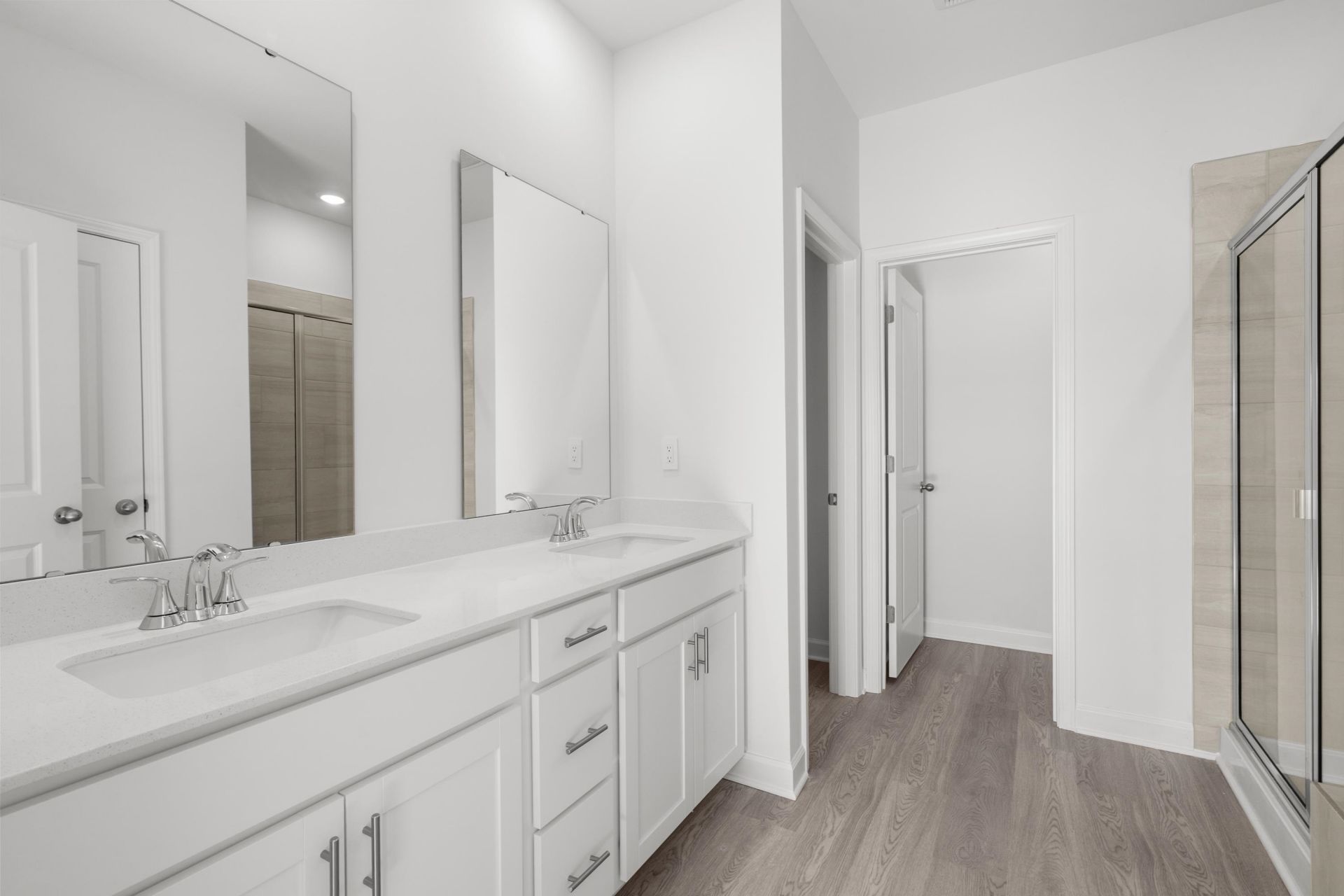 8212 Essence Dr. Photo 25