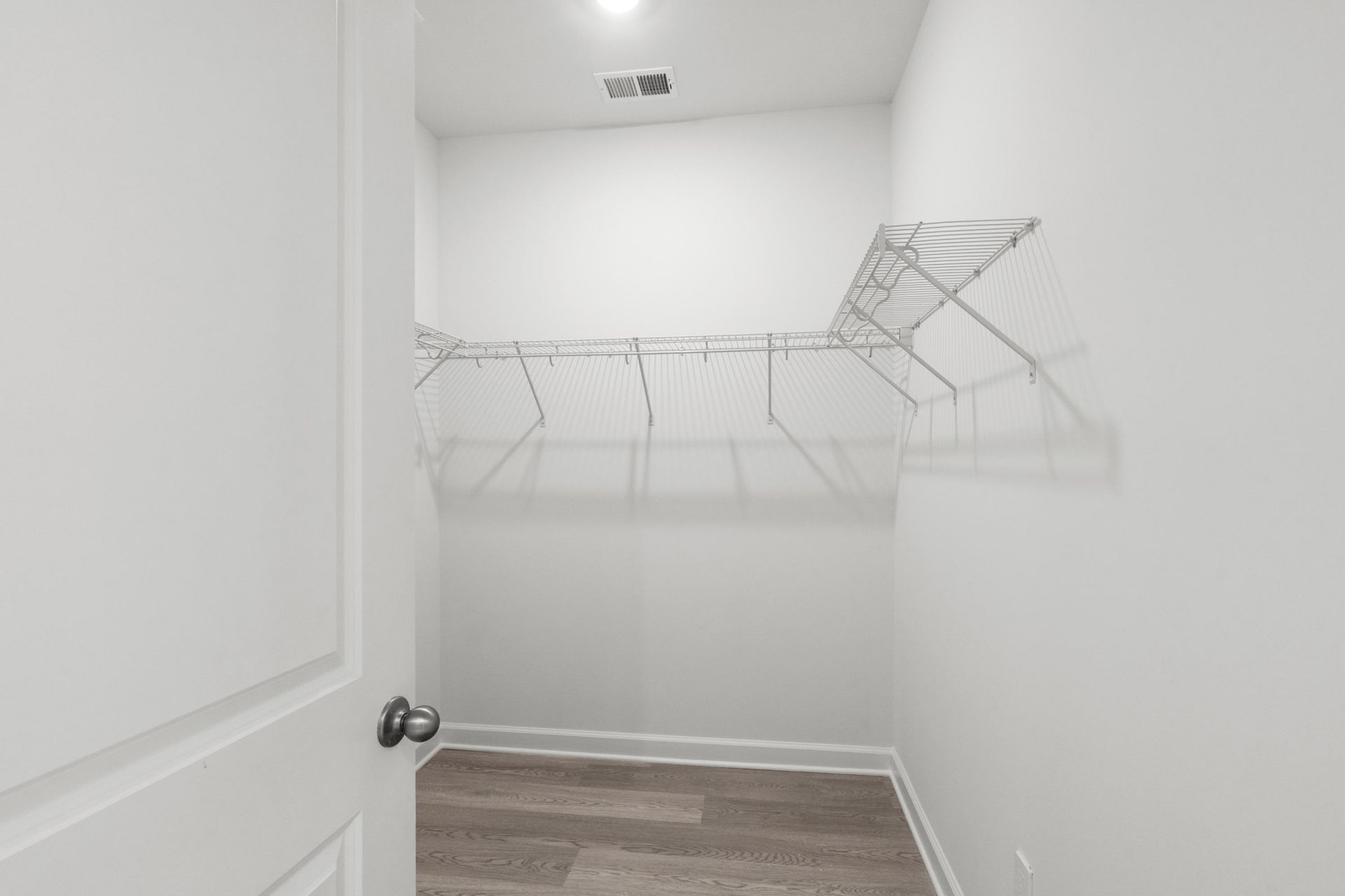 8212 Essence Dr. Photo 27