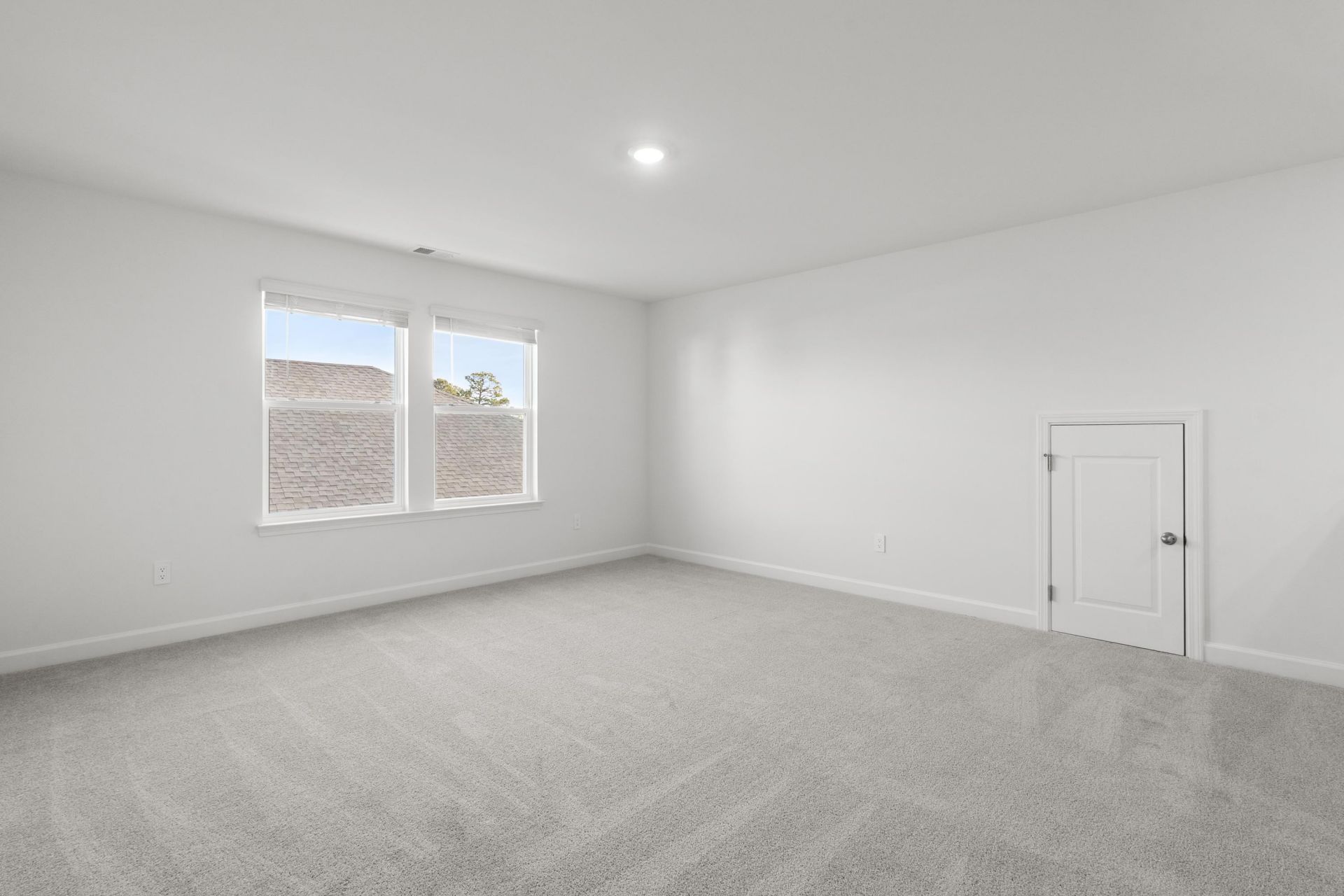 8212 Essence Dr. Photo 36