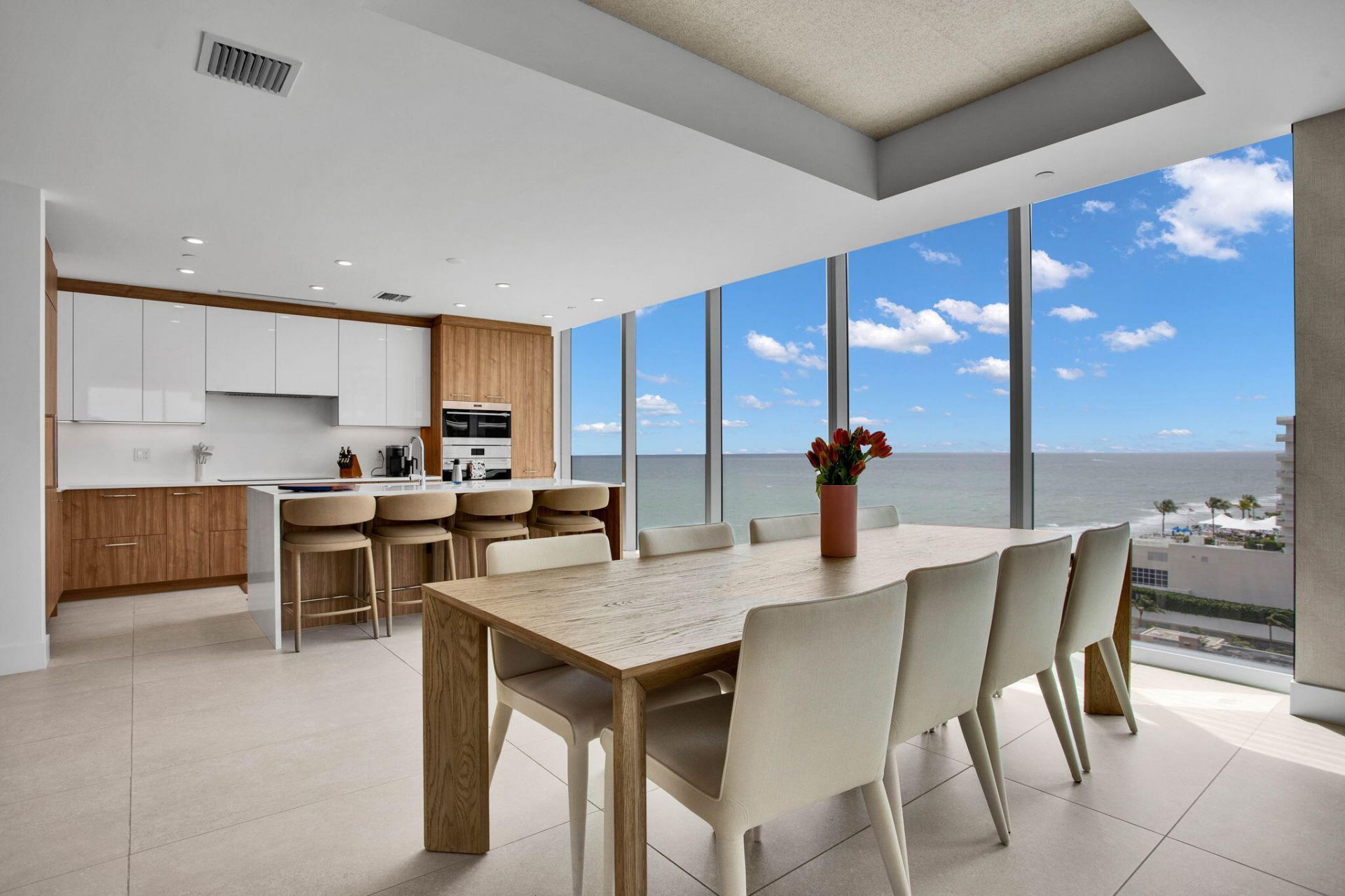 151 N Seabreeze Boulevard, Unit 1102, Fort Lauderdale, FL 33304 Photo