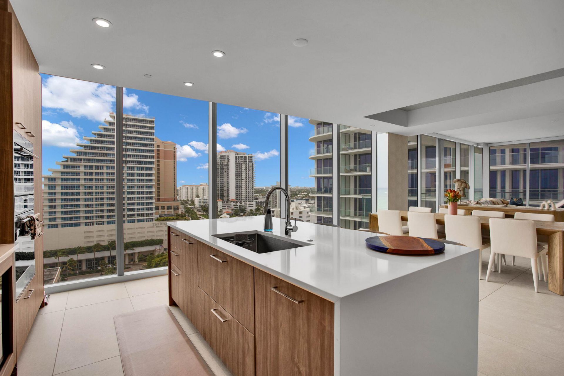 151 N Seabreeze Boulevard, Unit 1102, Fort Lauderdale, FL 33304 Photo