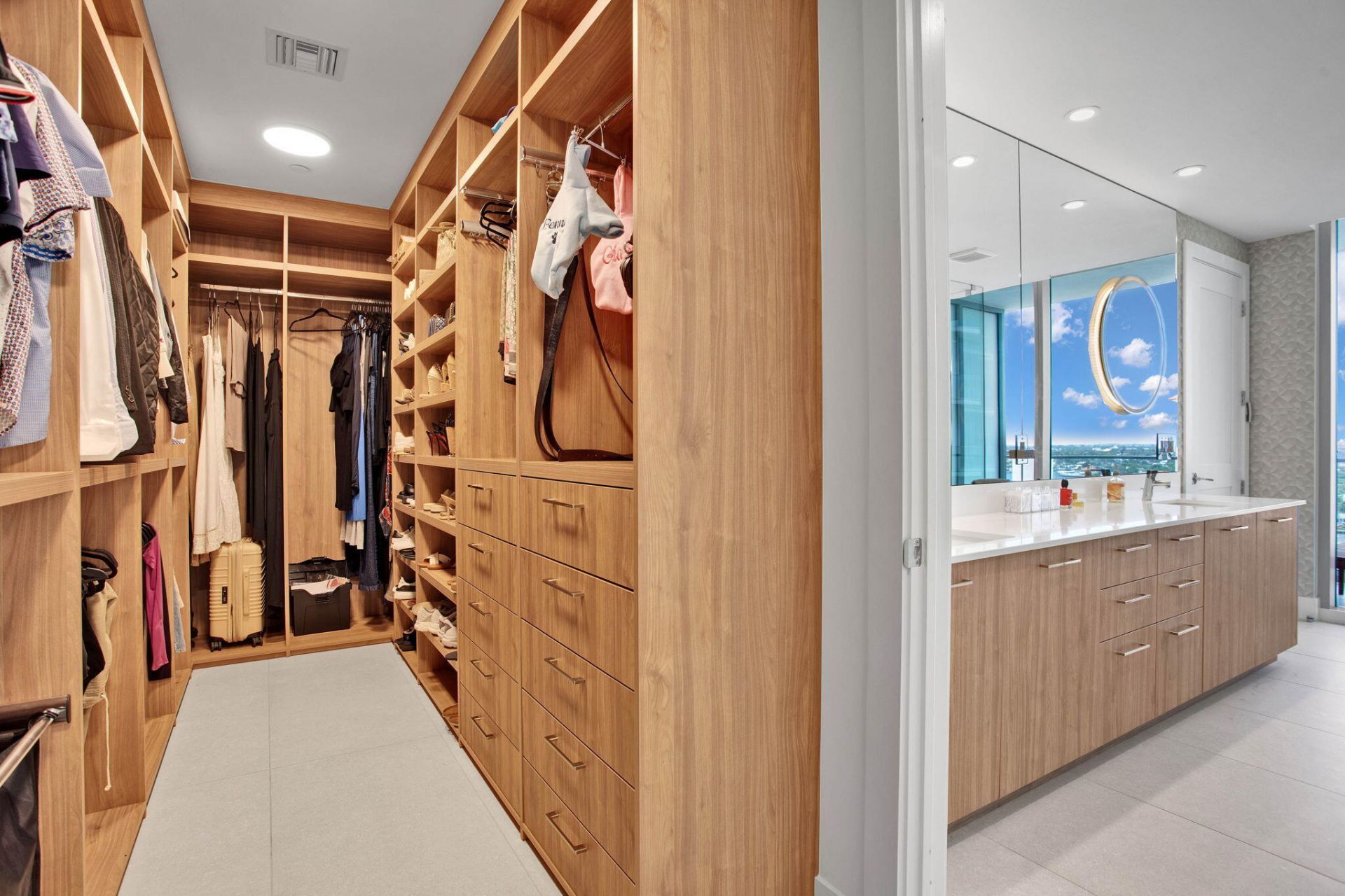 151 N Seabreeze Boulevard, Unit 1102, Fort Lauderdale, FL 33304 Photo