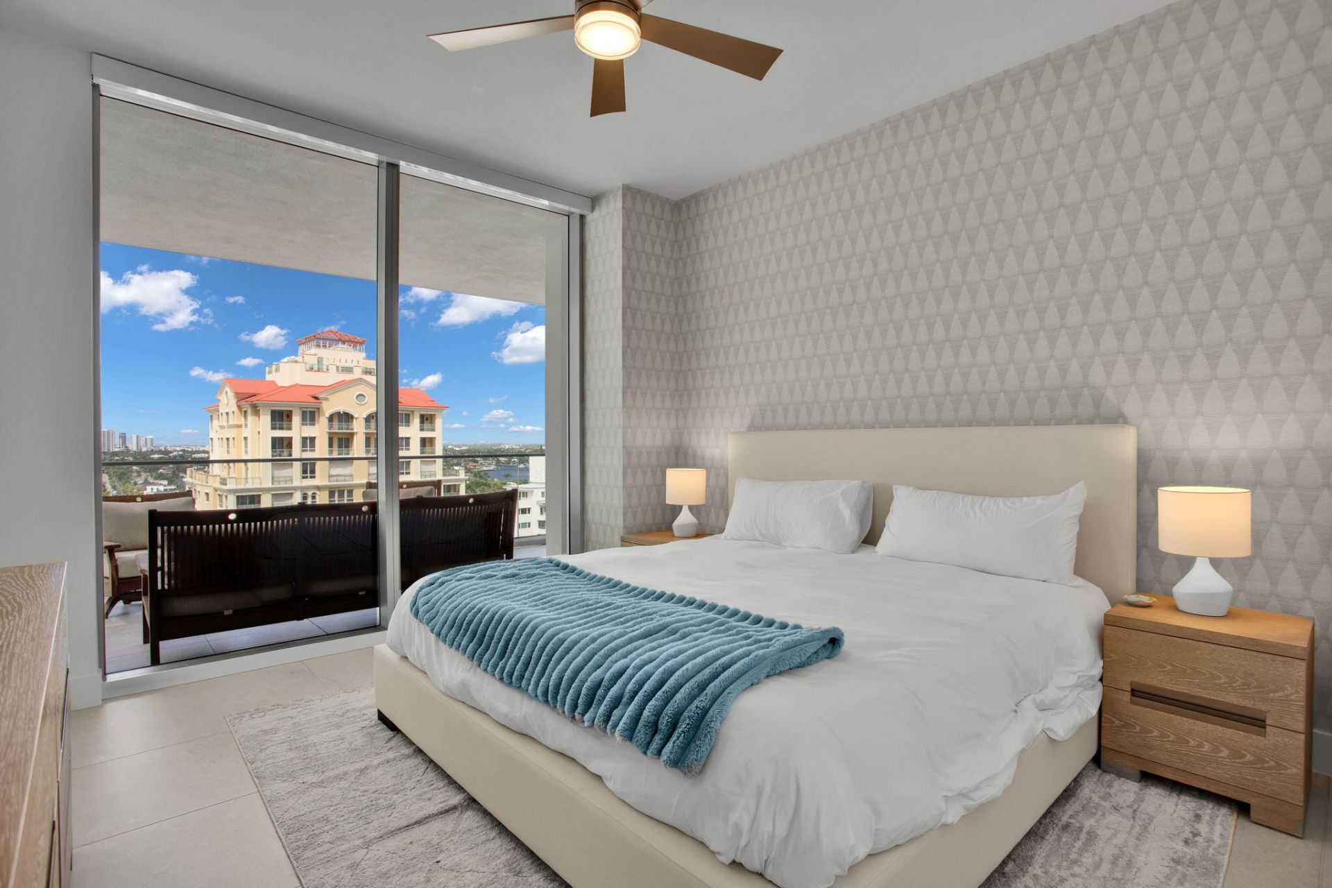 151 N Seabreeze Boulevard, Unit 1102, Fort Lauderdale, FL 33304 Photo