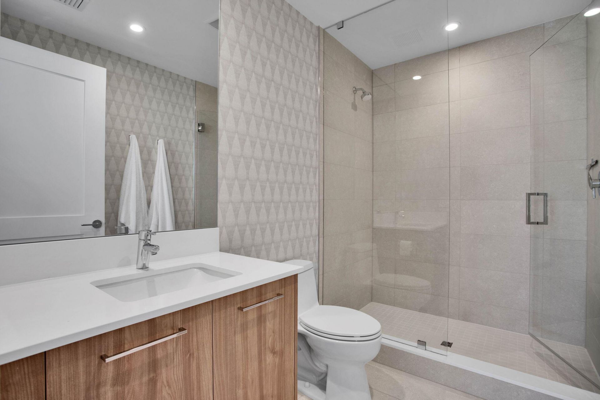 151 N Seabreeze Boulevard, Unit 1102, Fort Lauderdale, FL 33304 Photo