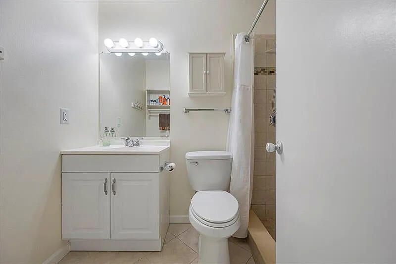 2929 SE Ocean Boulevard, Unit 116-7, Stuart, FL 34996 Photo