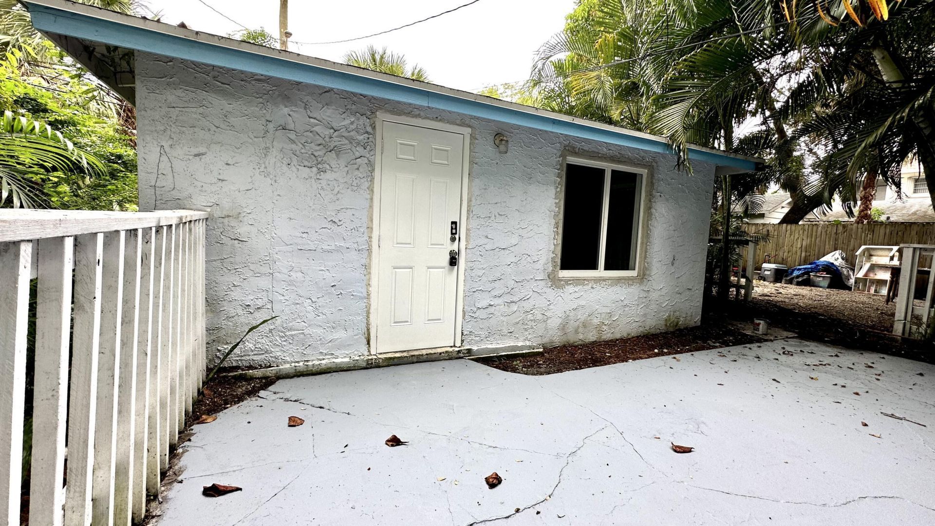 313 S Lakeside Drive, Unit 2, Lake Worth Beach, FL 33460 Photo