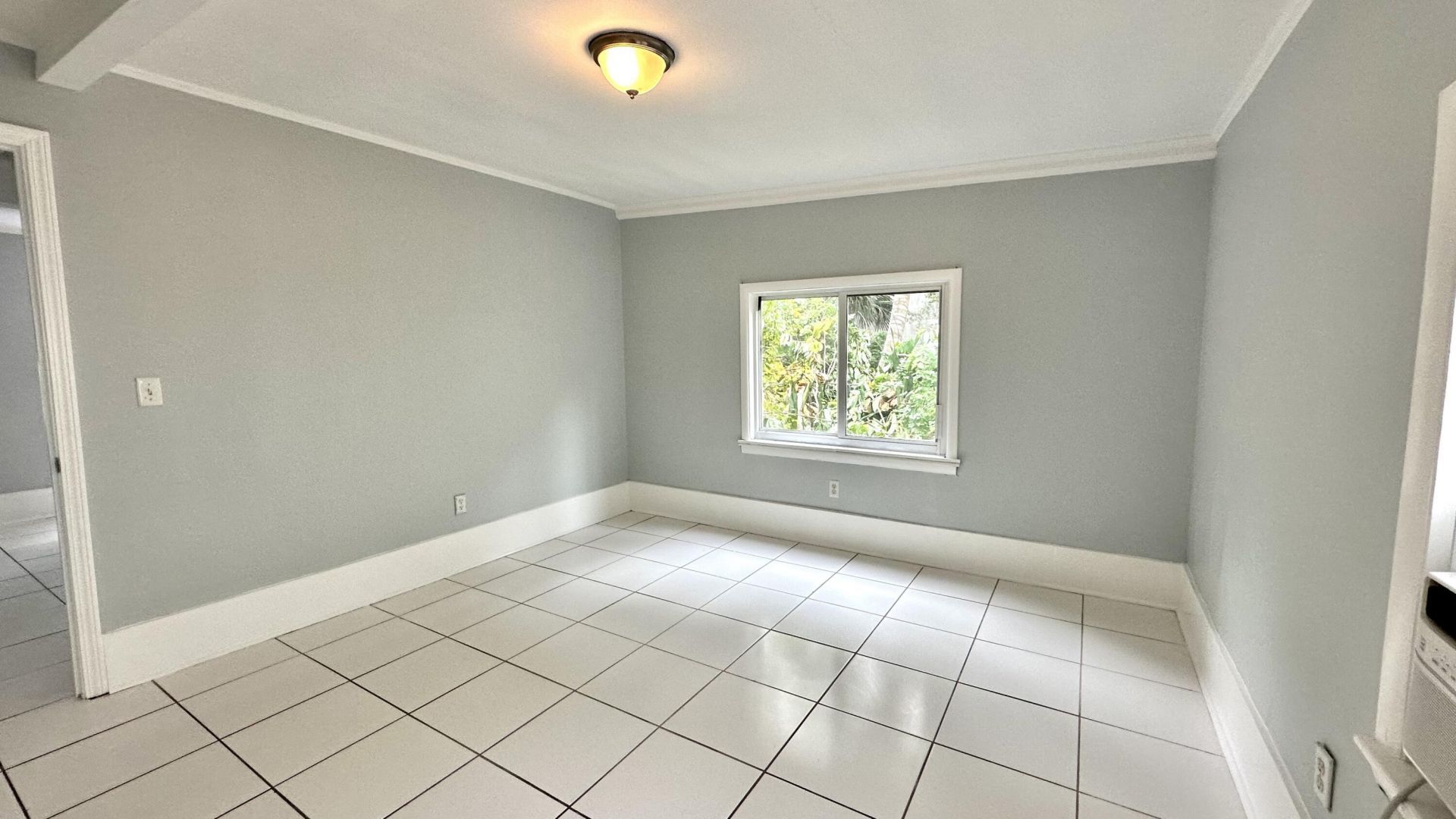 313 S Lakeside Drive, Unit 2, Lake Worth Beach, FL 33460 Photo