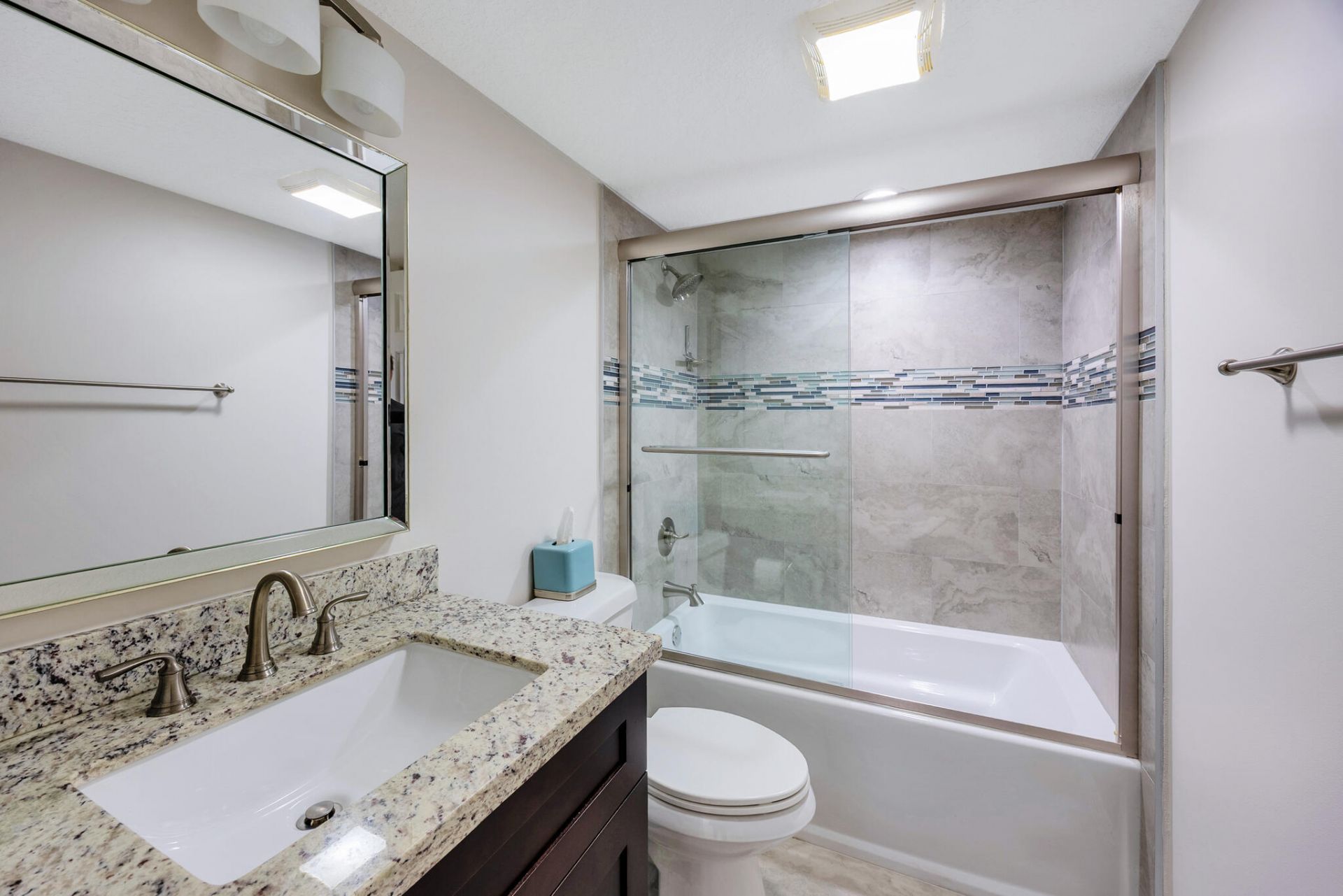 11291 Aspen Glen Drive, Unit 202, Boynton Beach, FL 33437 Photo