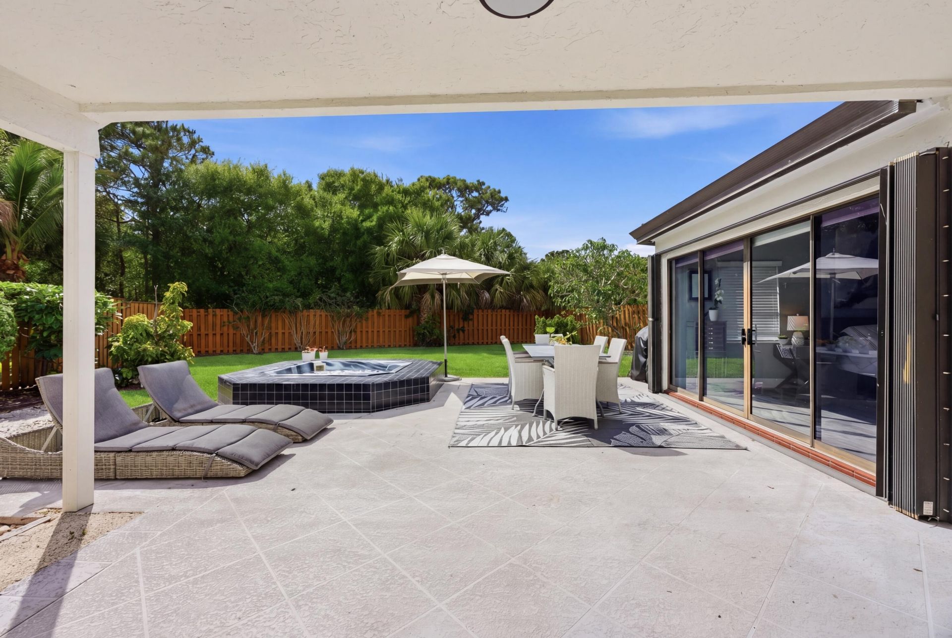 2596 La Cristal Circle, Palm Beach Gardens, FL 33410 Photo