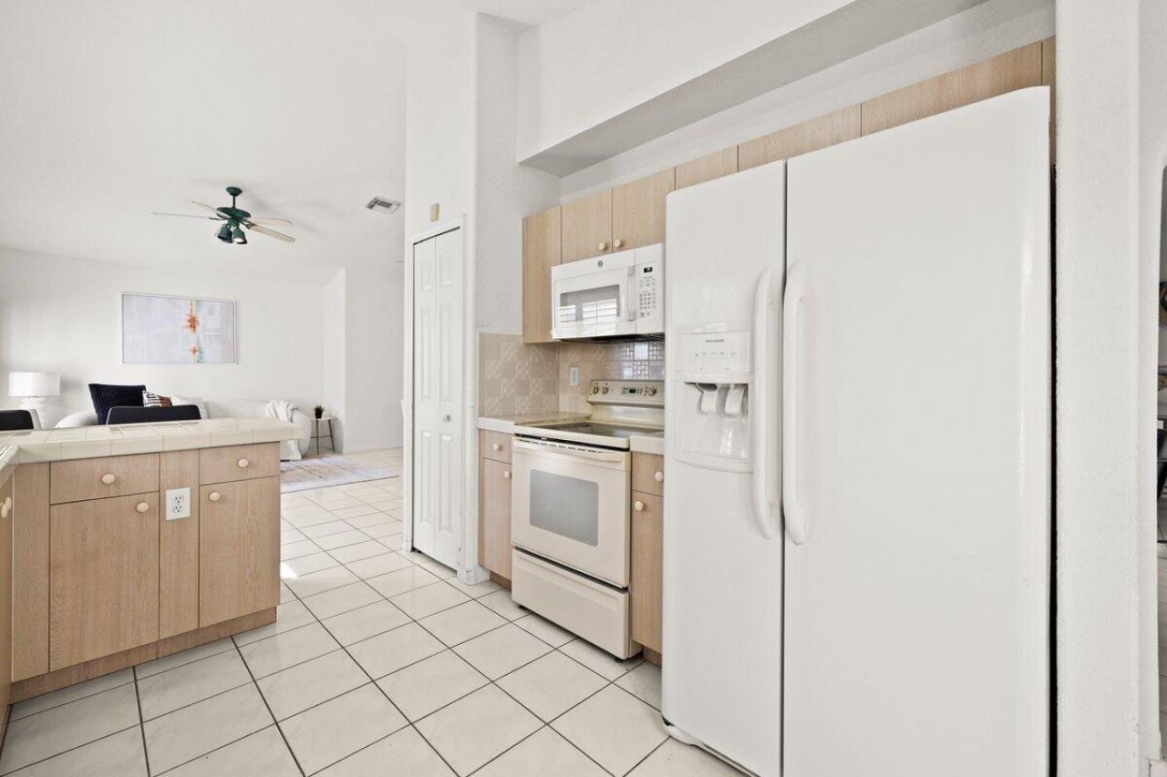 363 SW 161st Avenue, Pembroke Pines, FL 33027 Photo