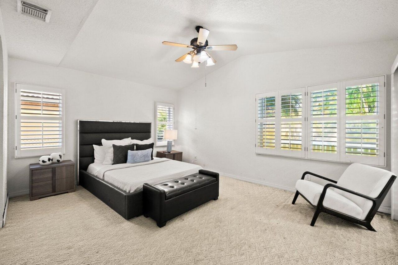 363 SW 161st Avenue, Pembroke Pines, FL 33027 Photo