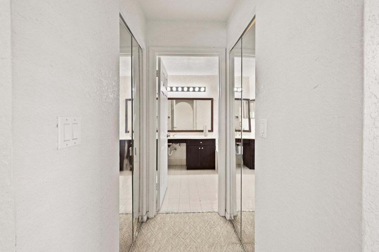 363 SW 161st Avenue, Pembroke Pines, FL 33027 Photo