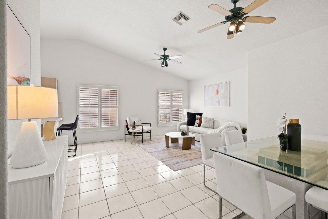 363 SW 161st Avenue, Pembroke Pines, FL 33027 Photo