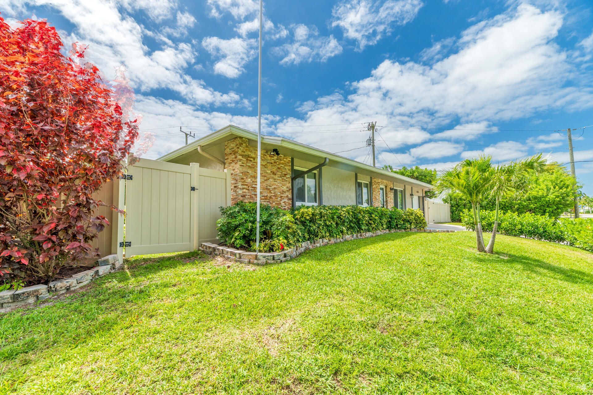 8099 Santa Fe Trail, Boca Raton, FL 33487 Photo