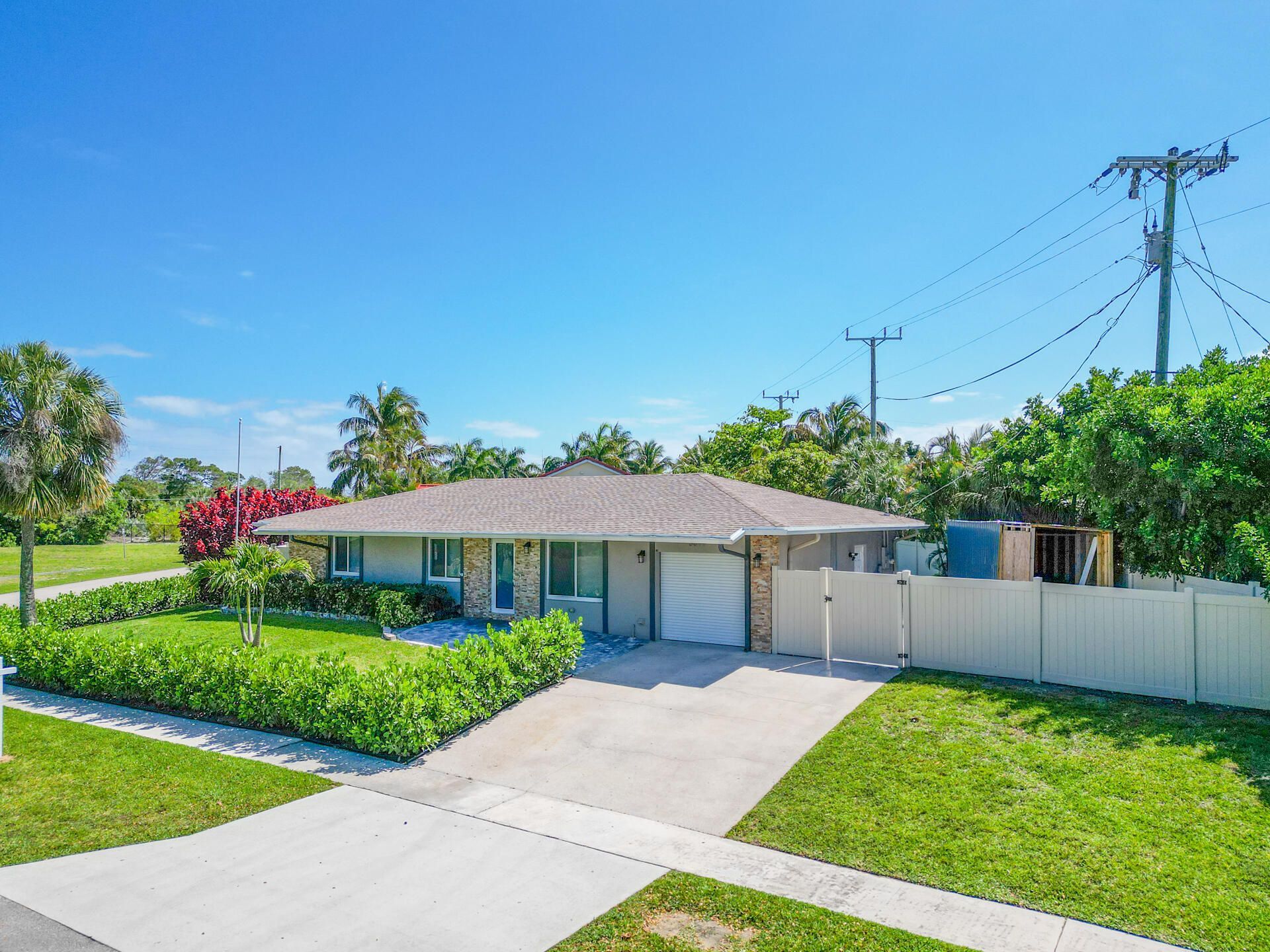 8099 Santa Fe Trail, Boca Raton, FL 33487 Photo