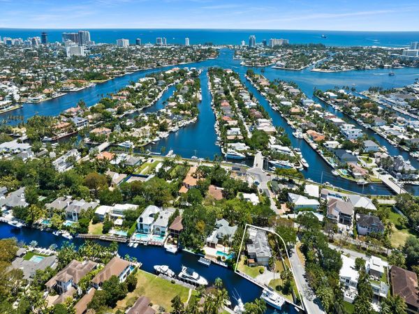 1401 SE 9th Street, Fort Lauderdale, FL 33316