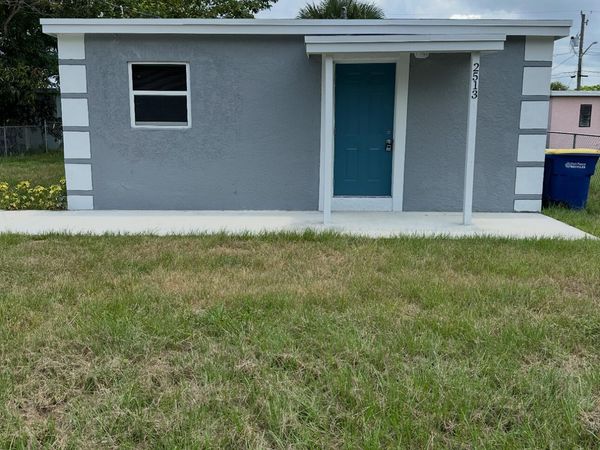 2513 Ave L, Fort Pierce, FL 34947