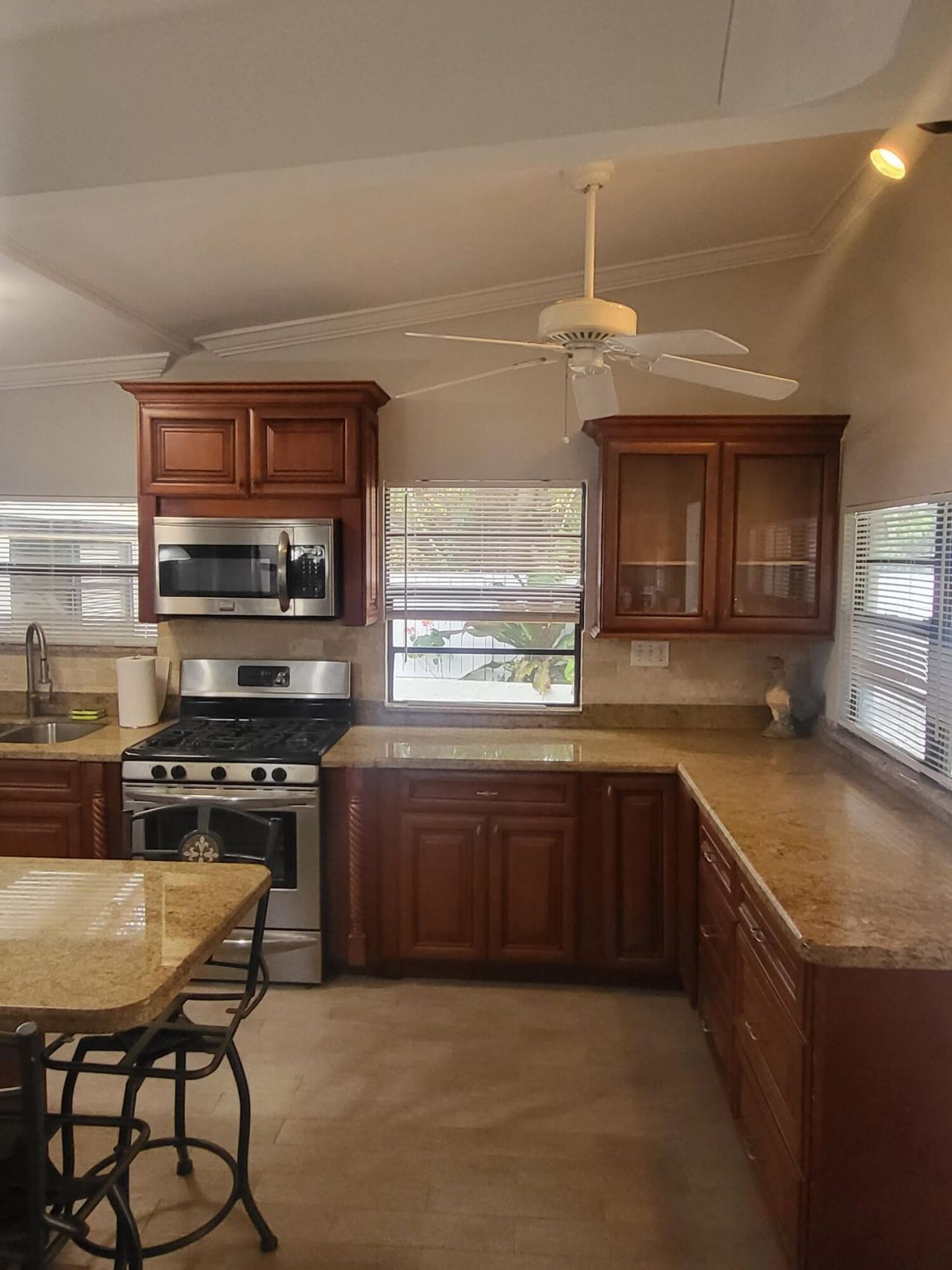 927 S Palmway, Lake Worth Beach, FL 33460 Photo