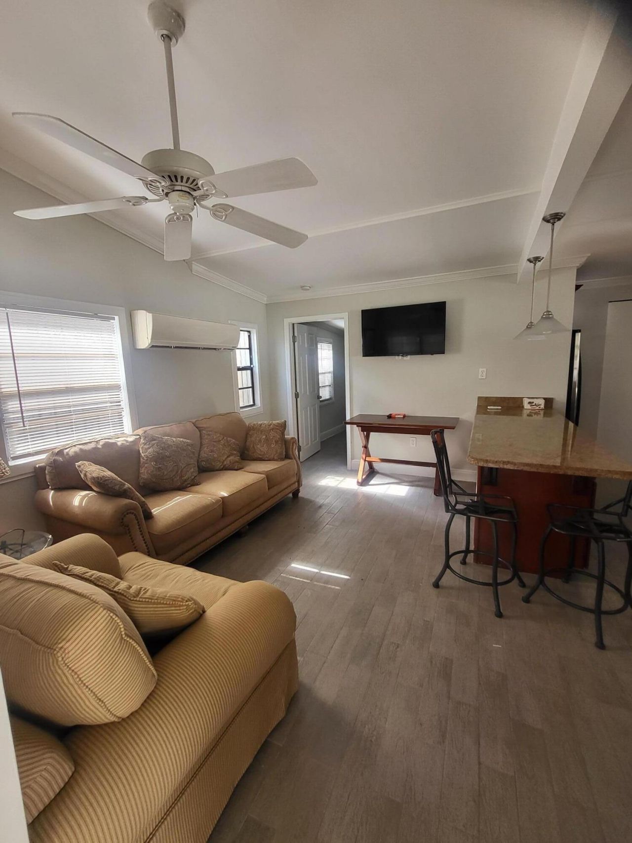 927 S Palmway, Lake Worth Beach, FL 33460 Photo