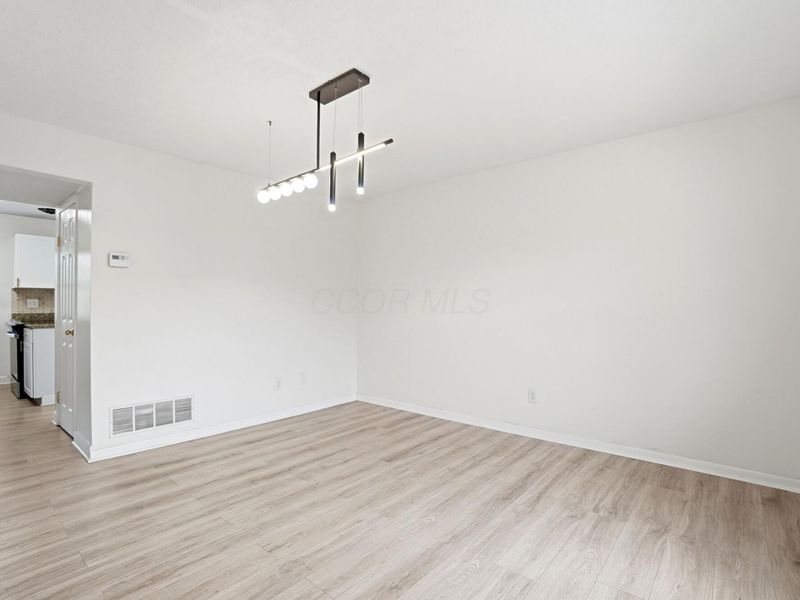 722 Michael View Court, Unit 122, Worthington, OH 43085 Photo 10