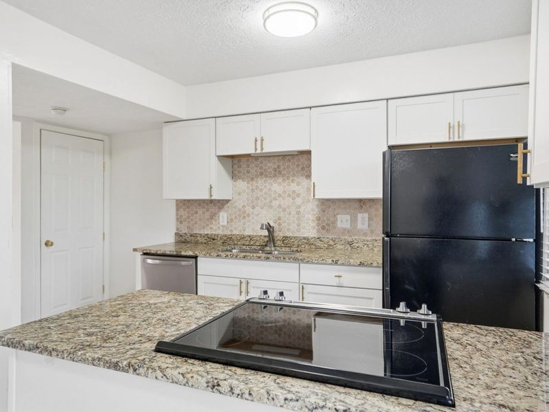 722 Michael View Court, Unit 122, Worthington, OH 43085 Photo 12