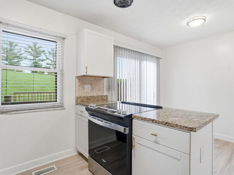 722 Michael View Court, Unit 122, Worthington, OH 43085 Photo 15