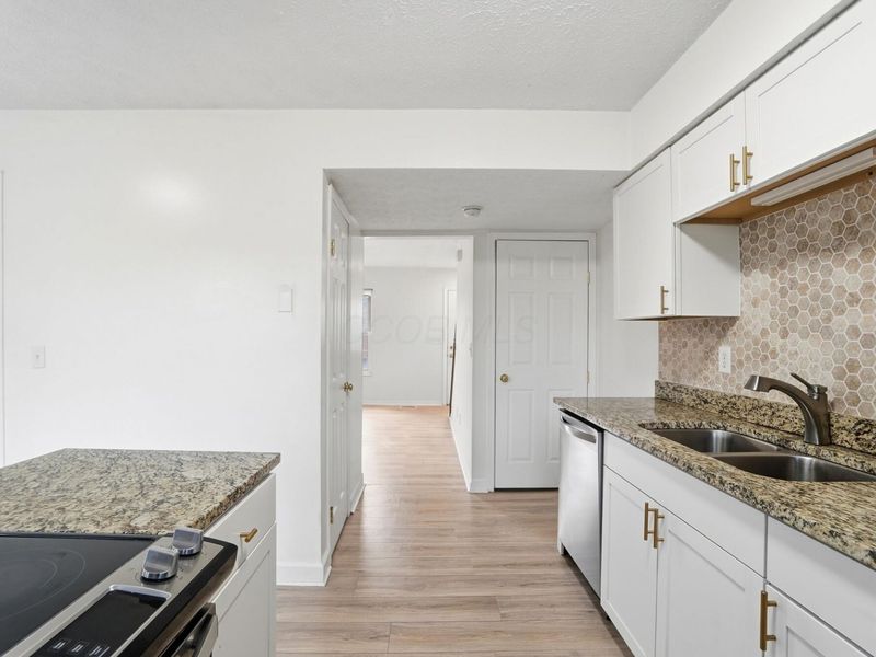 722 Michael View Court, Unit 122, Worthington, OH 43085 Photo 16