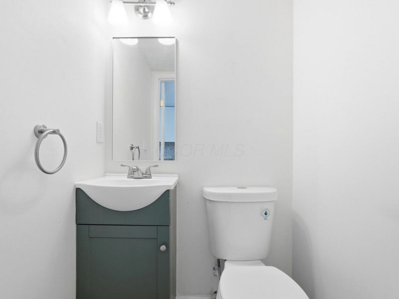 722 Michael View Court, Unit 122, Worthington, OH 43085 Photo 22