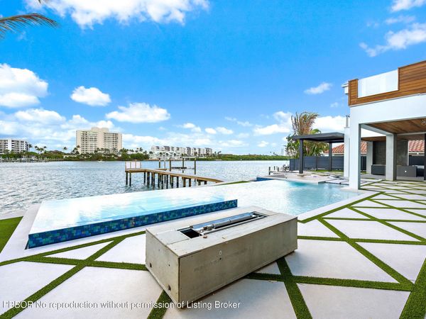 19709 Harbor Road N, Jupiter, FL 33469