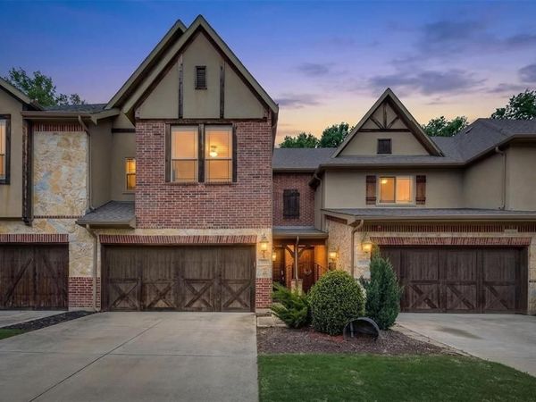 1003 Brook Hollow Drive, Euless, TX 76039