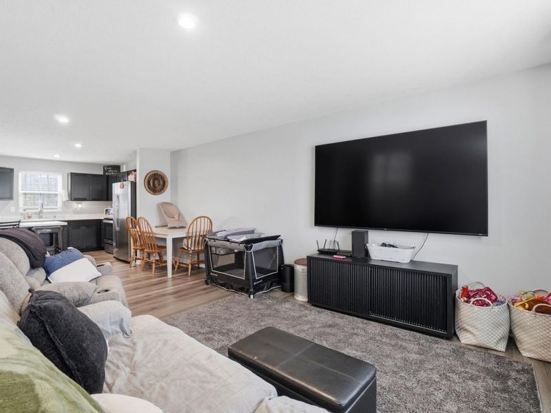 207 Chesapeake Circle, Springfield, OH 45505 Photo 6