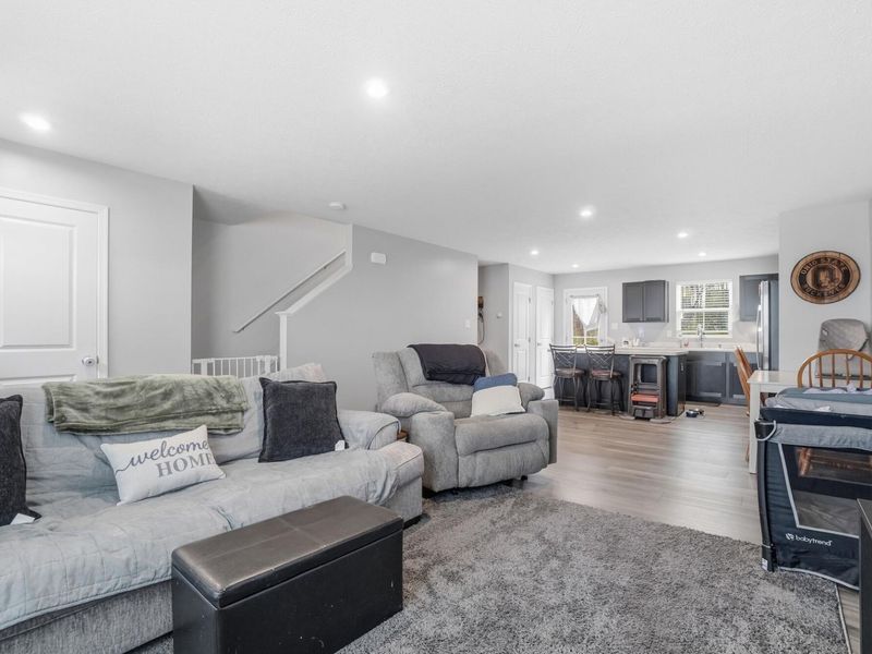 207 Chesapeake Circle, Springfield, OH 45505 Photo 7