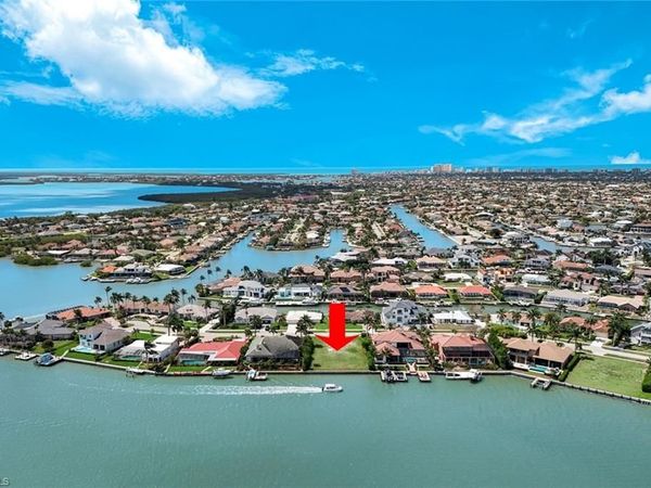 153 Stillwater CT, MARCO ISLAND, FL 34145