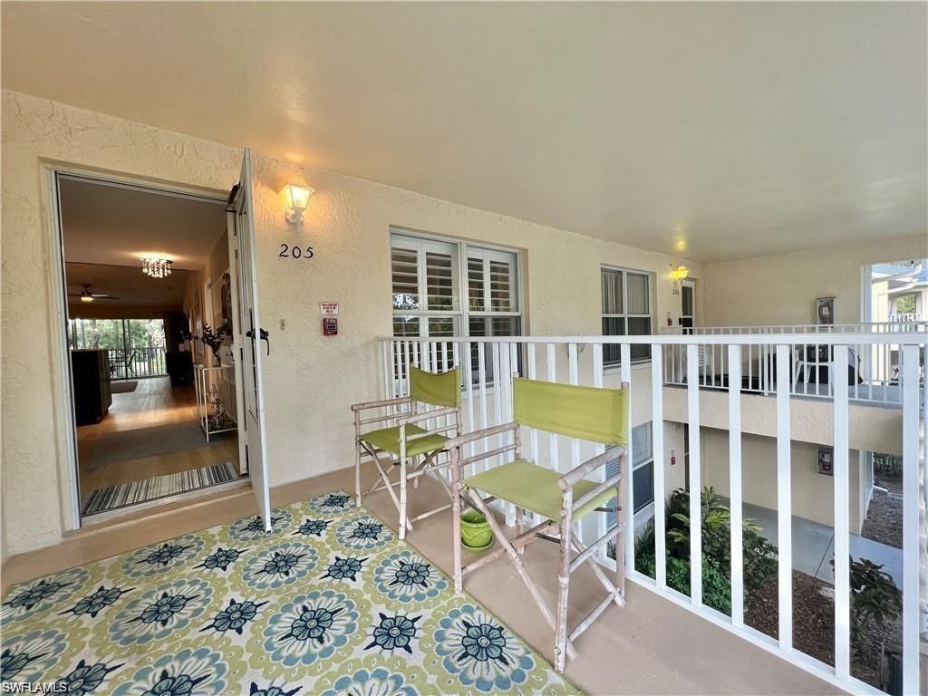1120 Sarah Jean Cir, Unit B205, Naples, FL 34110 Photo