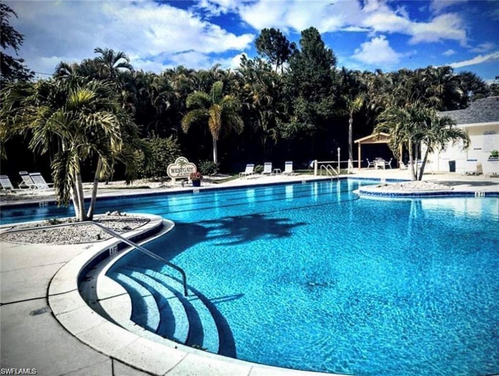 1120 Sarah Jean Cir, Unit B205, Naples, FL 34110 Photo