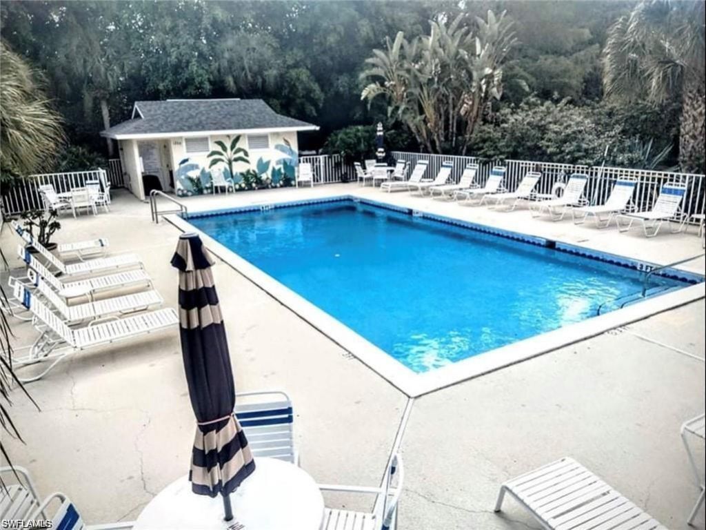 1120 Sarah Jean Cir, Unit B205, Naples, FL 34110 Photo