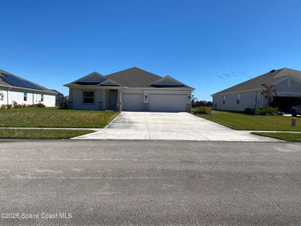 8231 Laguna Circle , Micco, FL 32976