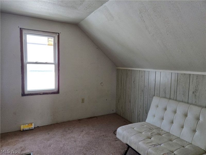 12416 Mortimer Avenue, Cleveland, OH 44111 Photo 17